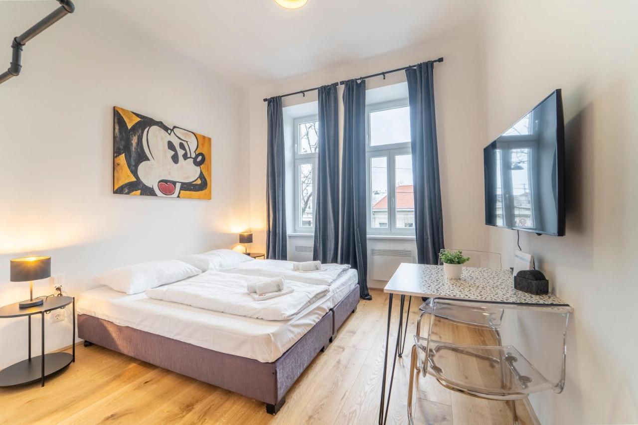 Josef'S Home I Mickey Mouse Apartment Viyana Dış mekan fotoğraf